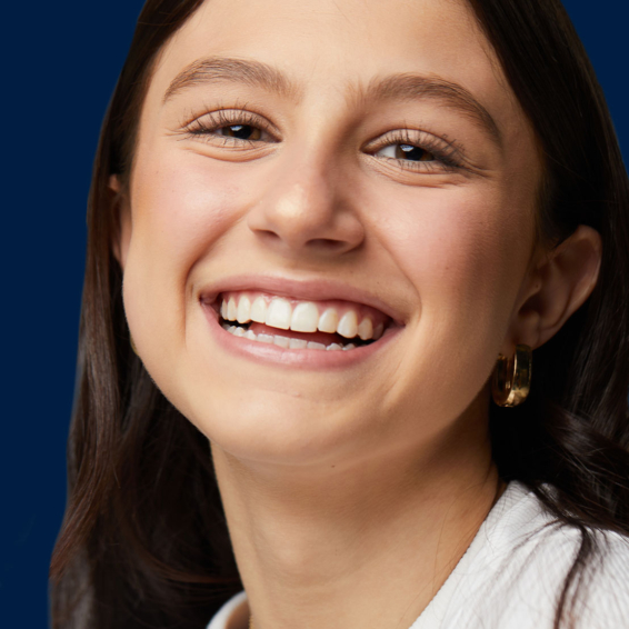 invisalign for teens in eagan, MN | Smiling teen girl